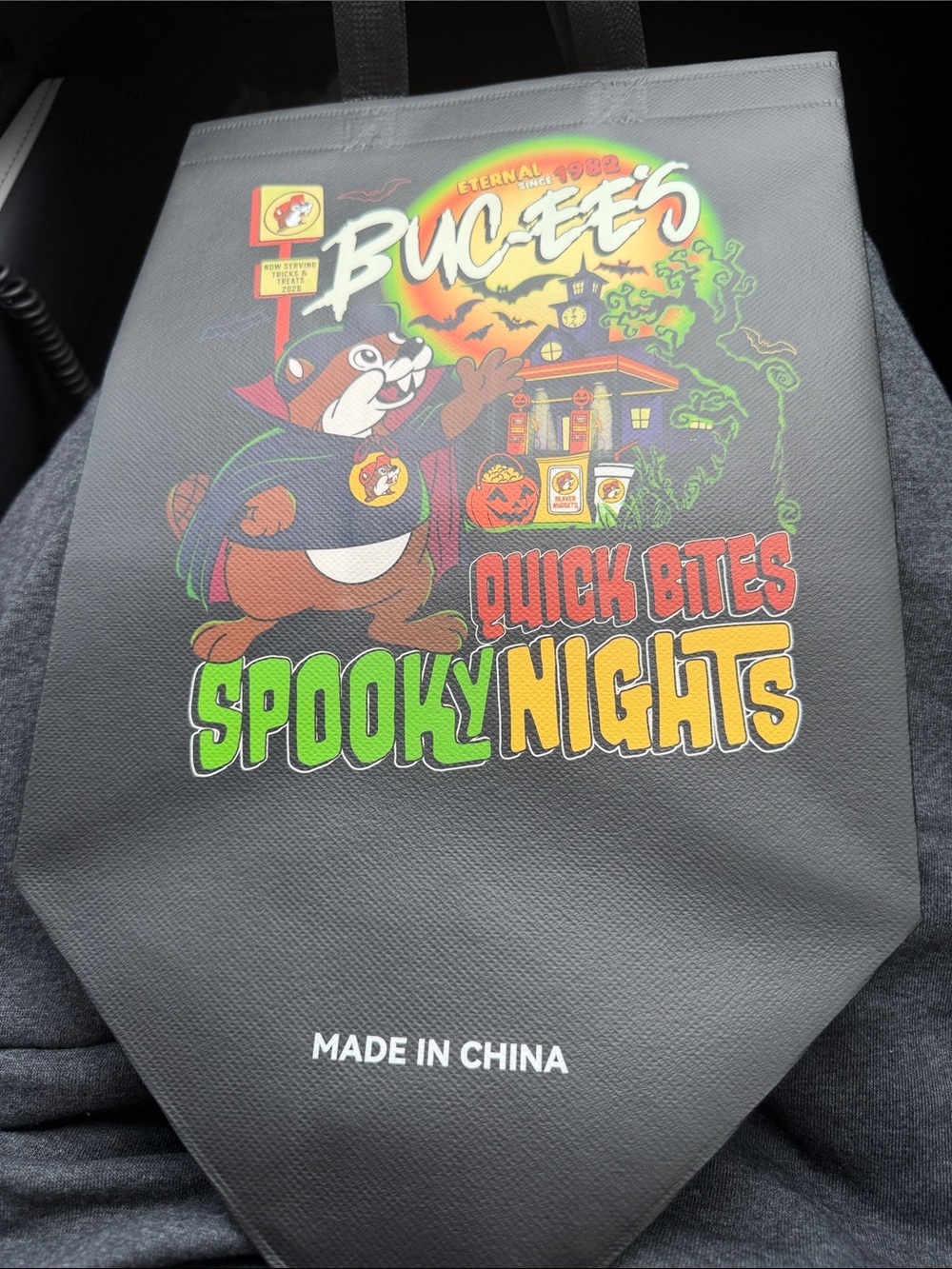 Buc-ee's 2026 Halloween Gift & Treat Bag - NWT - Picture 3 of 7